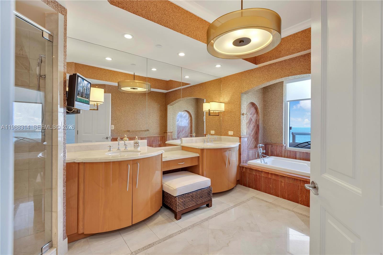 image Acqualina Residences32