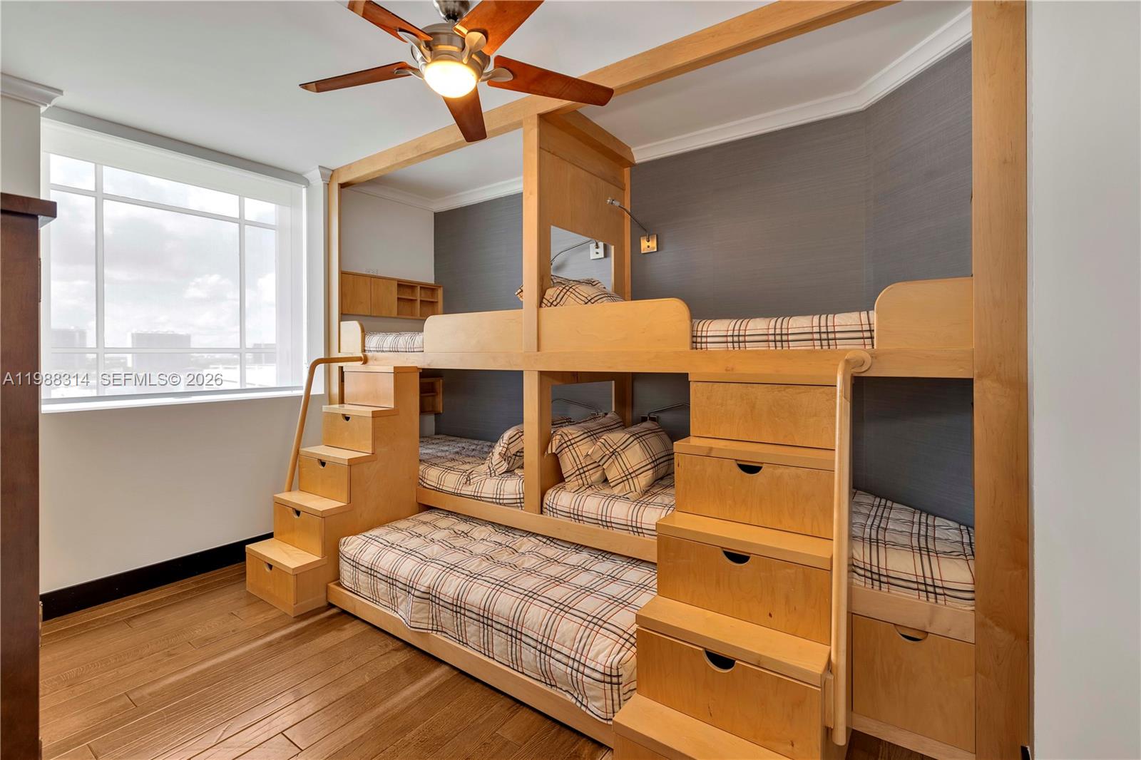 image Acqualina Residences42