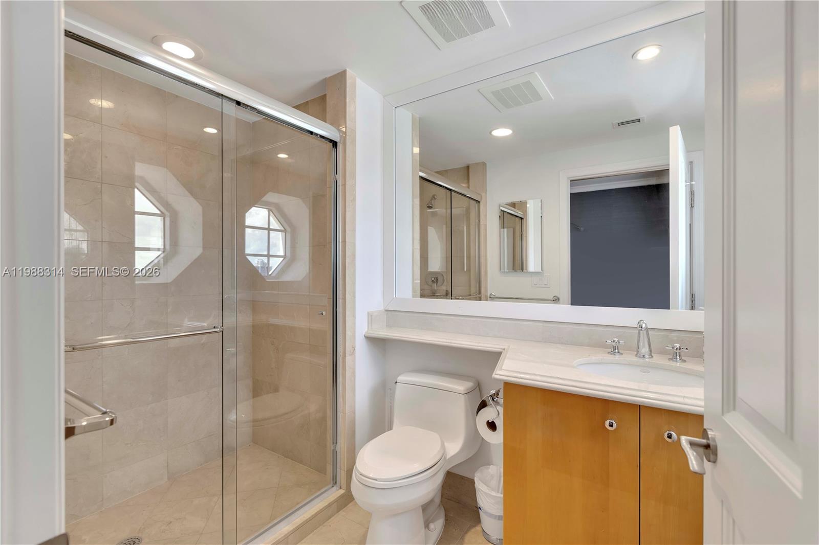 image Acqualina Residences44