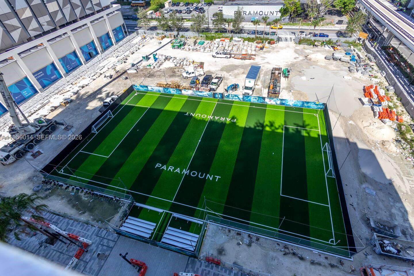 851 NE 1st Ave #1806 Miami, FL 33132