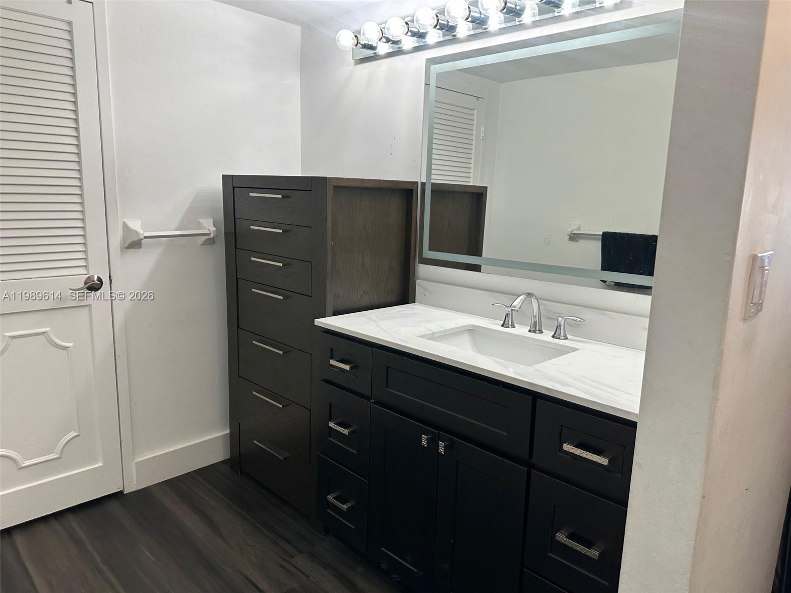 9341 E Bay Hbr Dr #6C Bay Harbor Islands, FL 33154