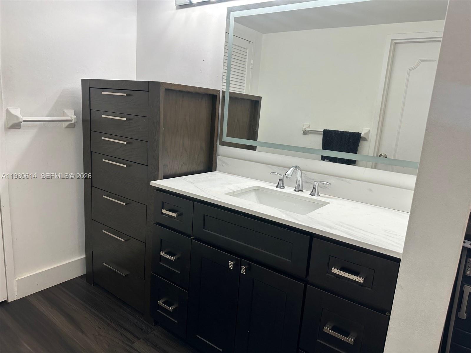 9341 E Bay Hbr Dr #6C Bay Harbor Islands, FL 33154