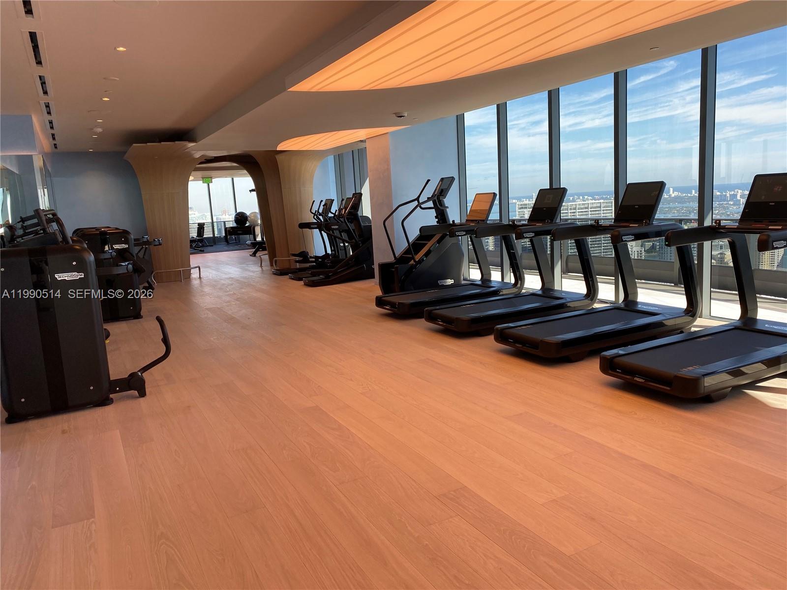 image Brickell Flatiron33