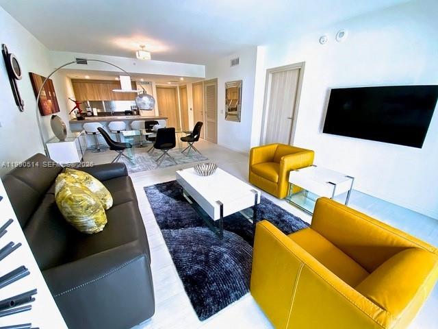 image Brickell Flatiron7