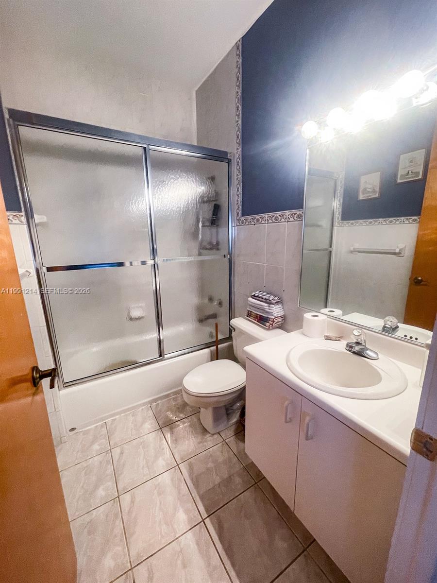 9008 Collins Ave #402 Surfside, FL 33154