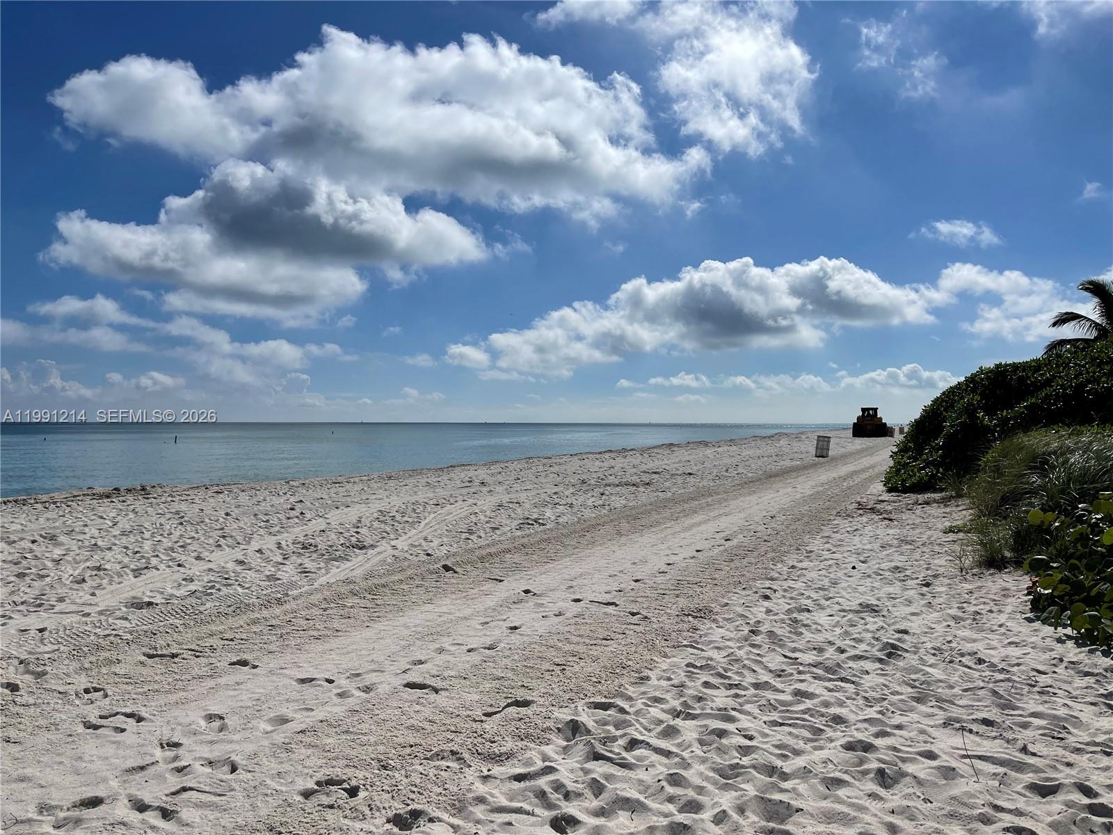 9008 Collins Ave #402 Surfside, FL 33154