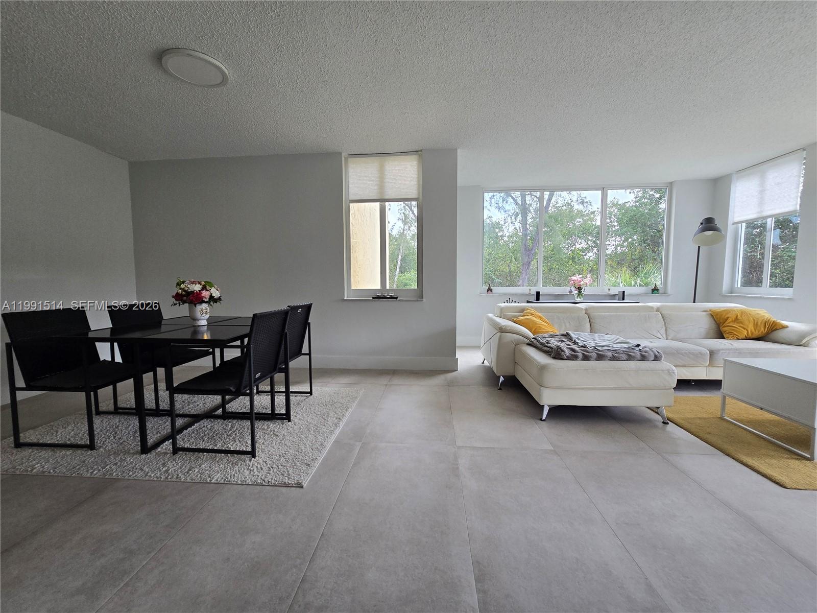 17890 W Dixie Hwy #307 North Miami Beach, FL 33160