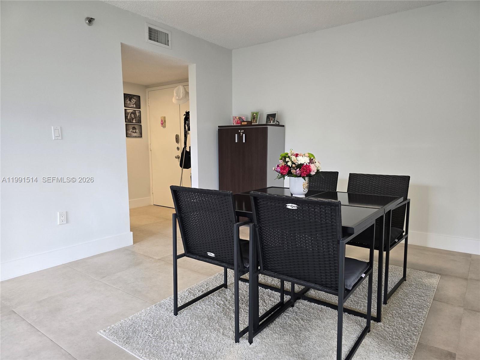 17890 W Dixie Hwy #307 North Miami Beach, FL 33160