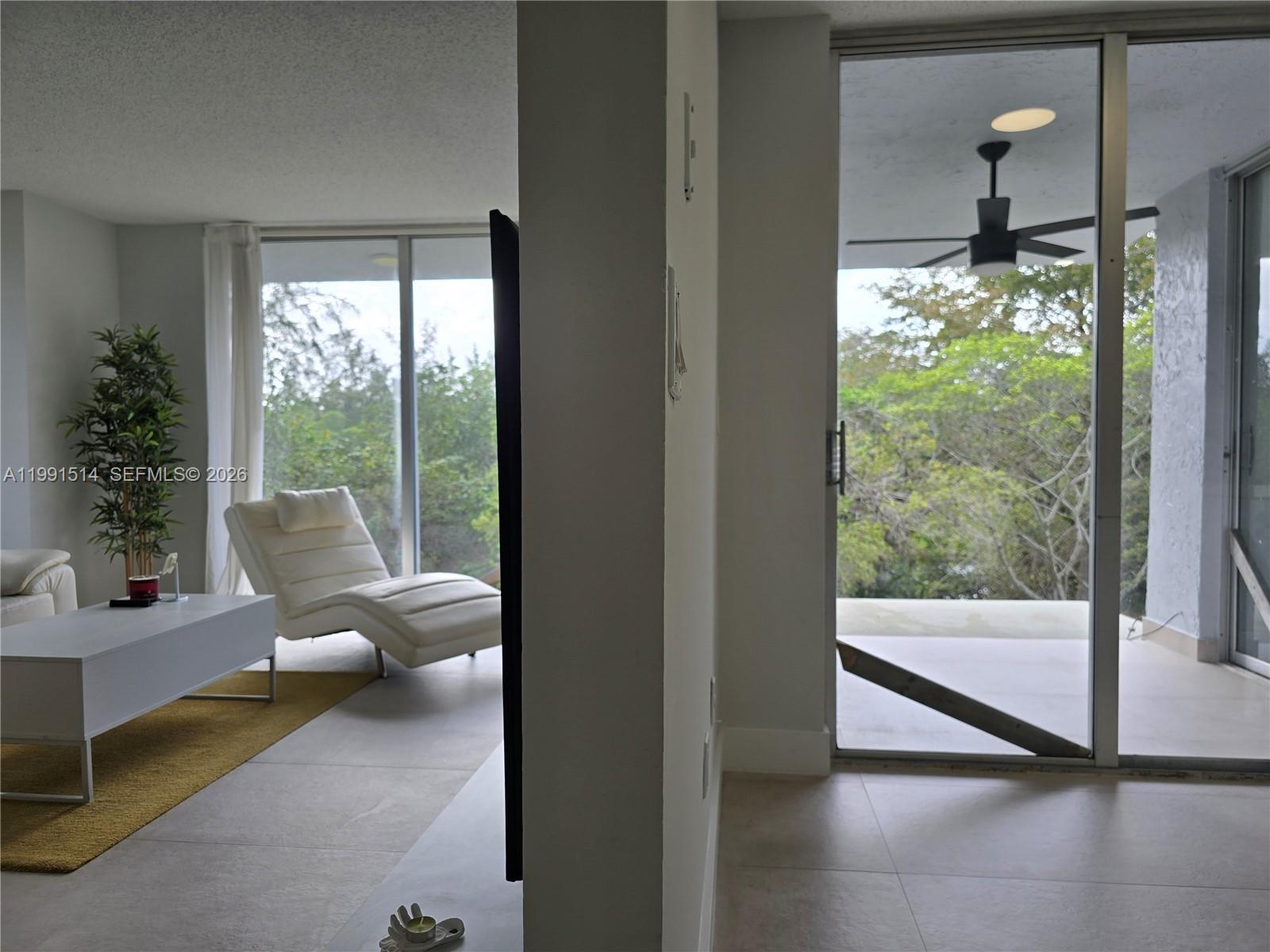 17890 W Dixie Hwy #307 North Miami Beach, FL 33160