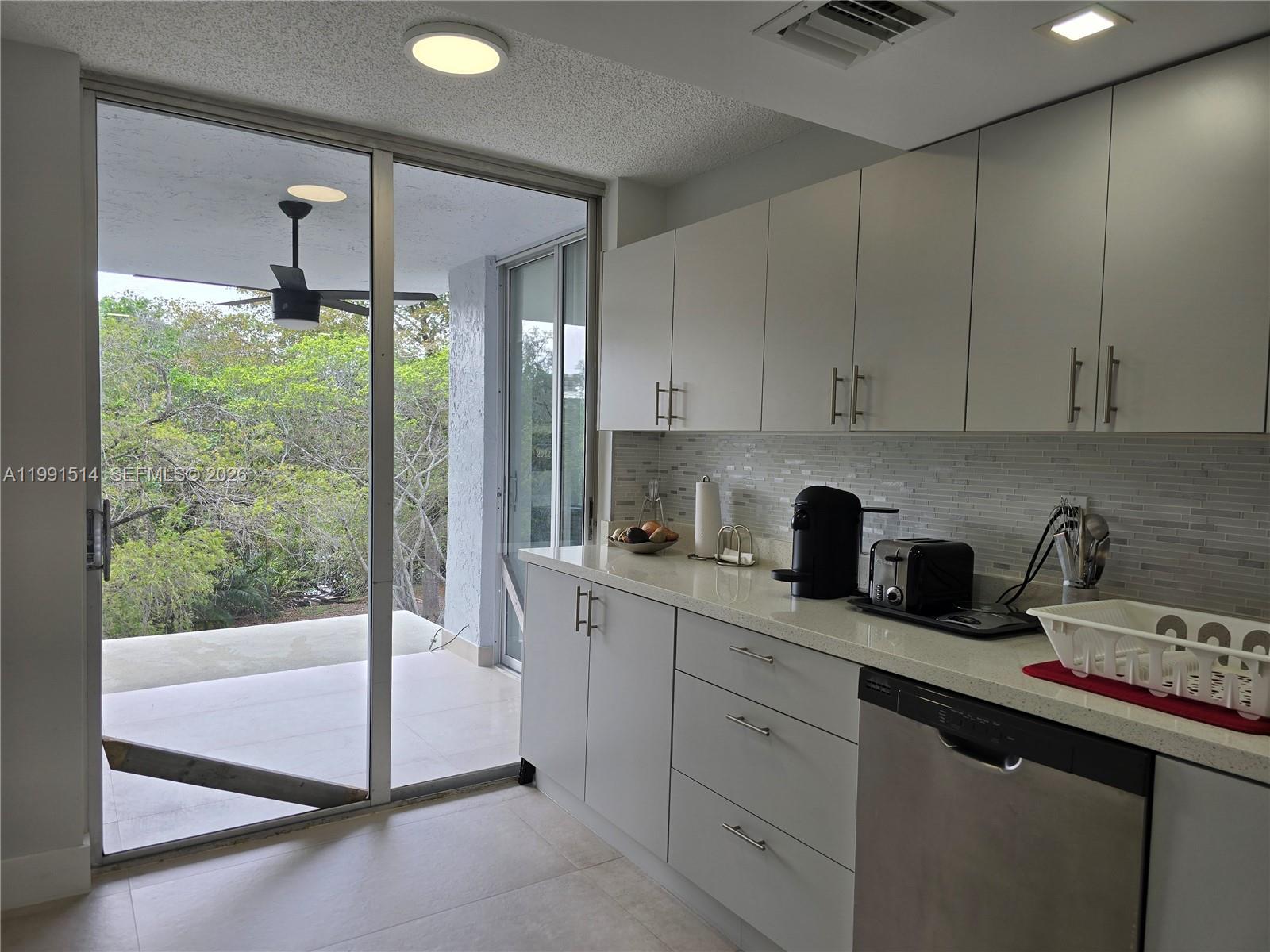 17890 W Dixie Hwy #307 North Miami Beach, FL 33160