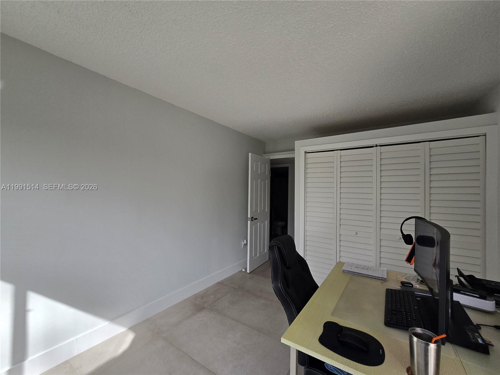 17890 W Dixie Hwy #307 North Miami Beach, FL 33160