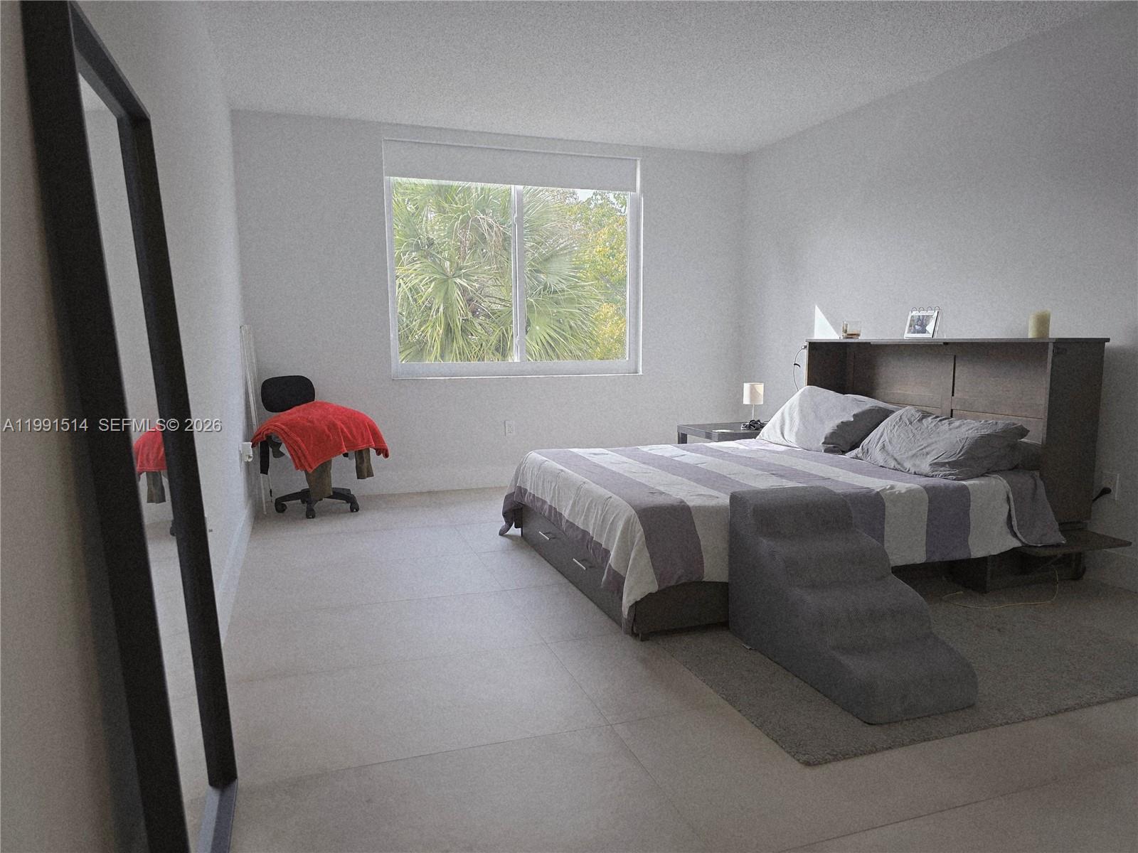 17890 W Dixie Hwy #307 North Miami Beach, FL 33160