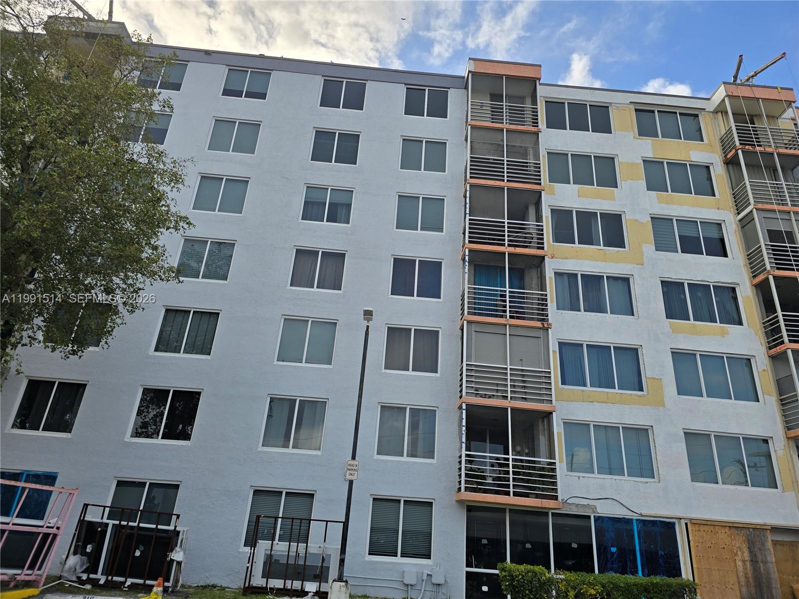 17890 W Dixie Hwy #307 North Miami Beach, FL 33160