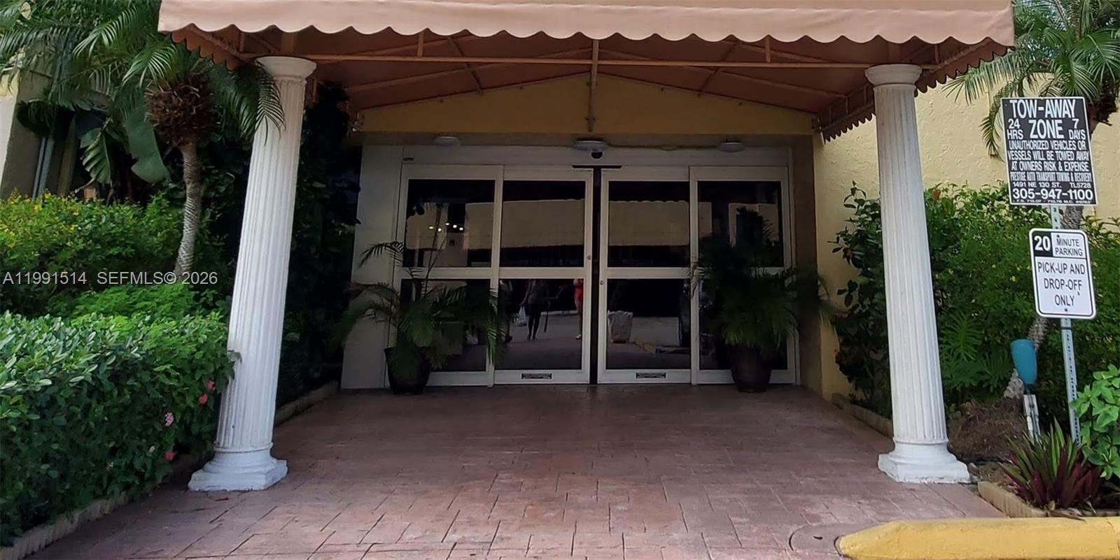 17890 W Dixie Hwy #307 North Miami Beach, FL 33160