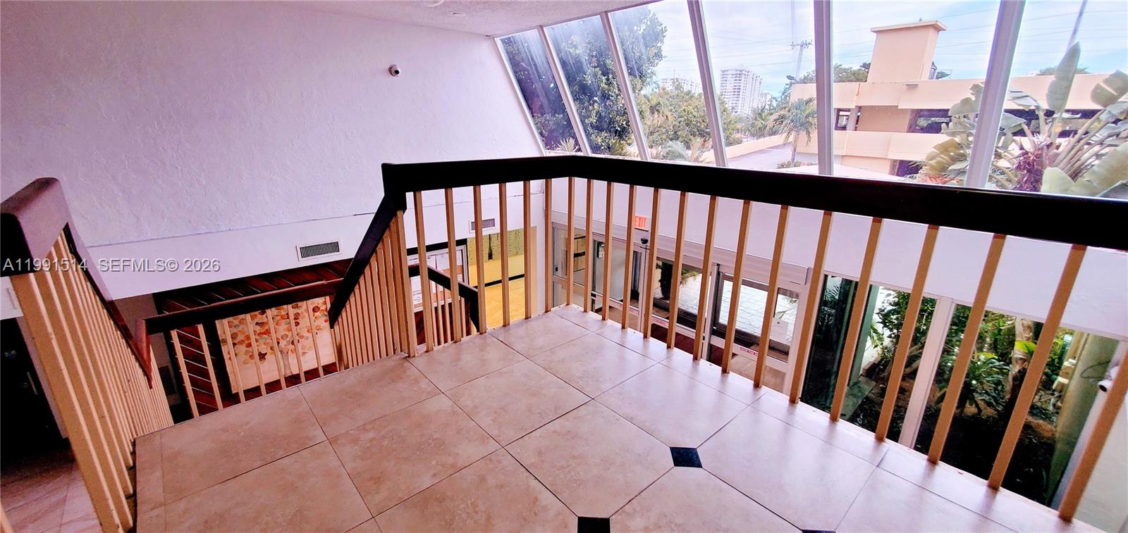 17890 W Dixie Hwy #307 North Miami Beach, FL 33160