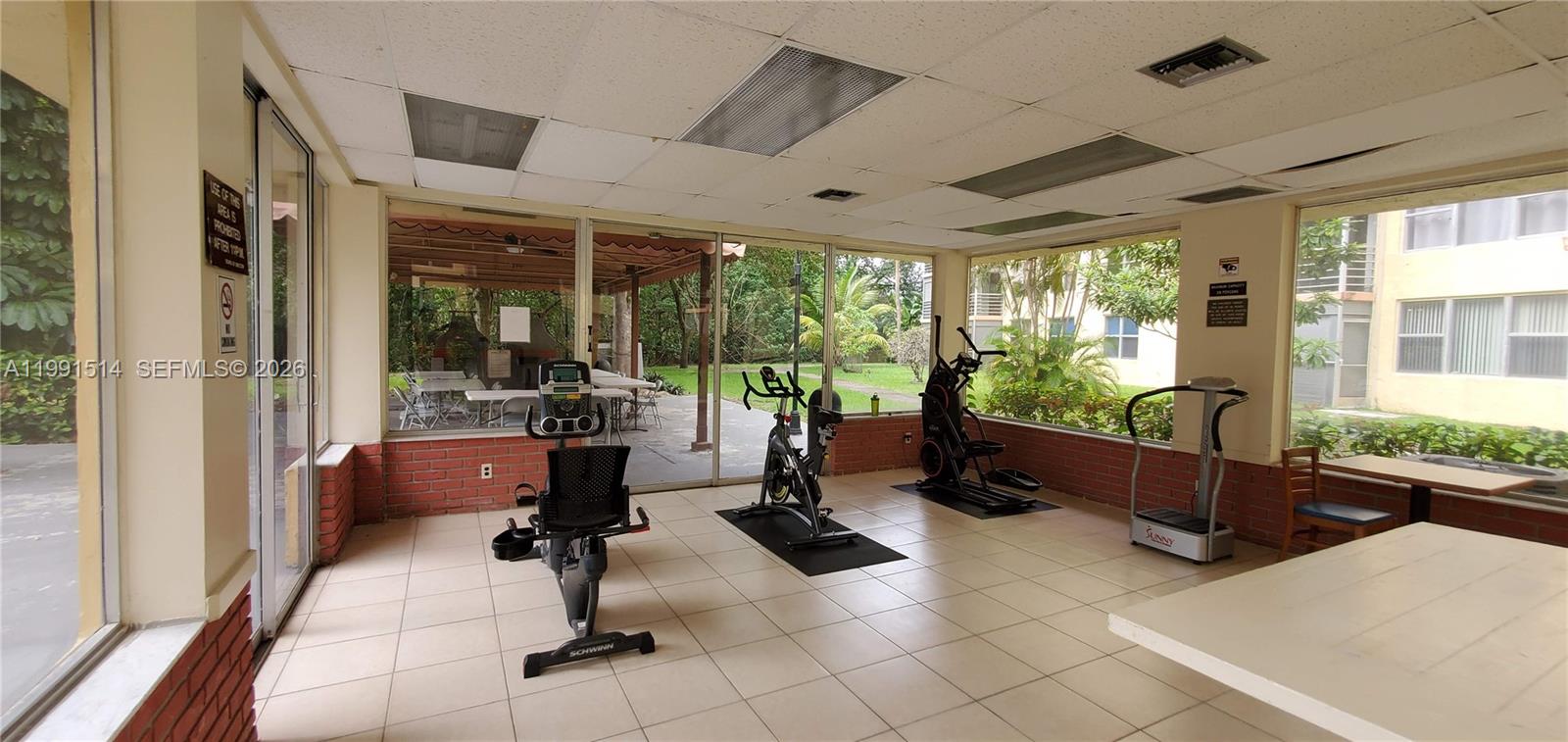 17890 W Dixie Hwy #307 North Miami Beach, FL 33160