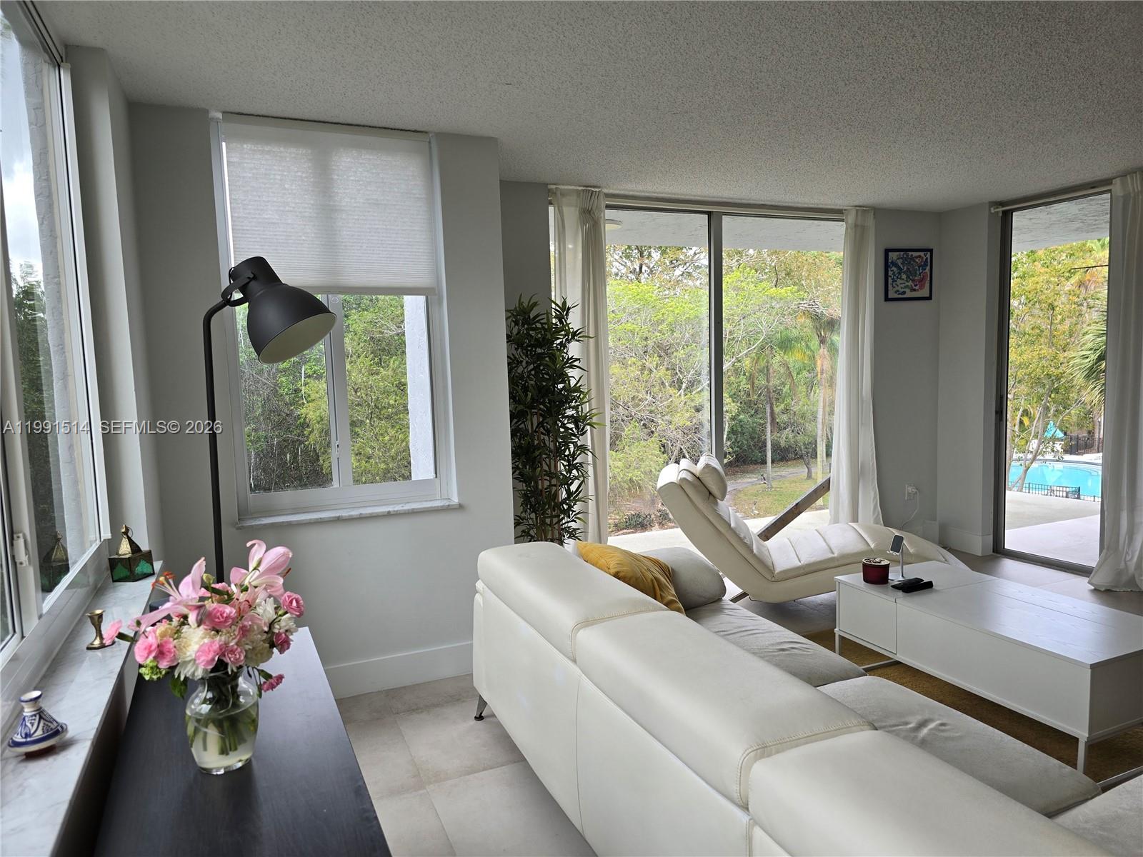 17890 W Dixie Hwy #307 North Miami Beach, FL 33160