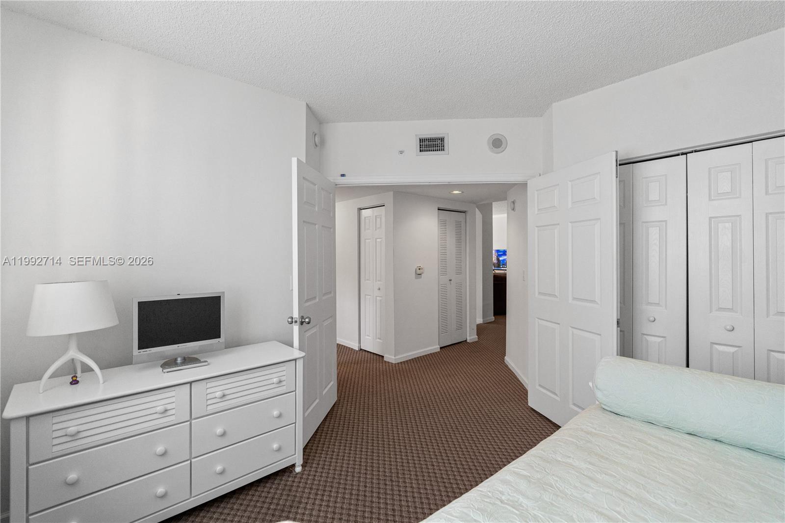 image Porto Bellagio Condo17