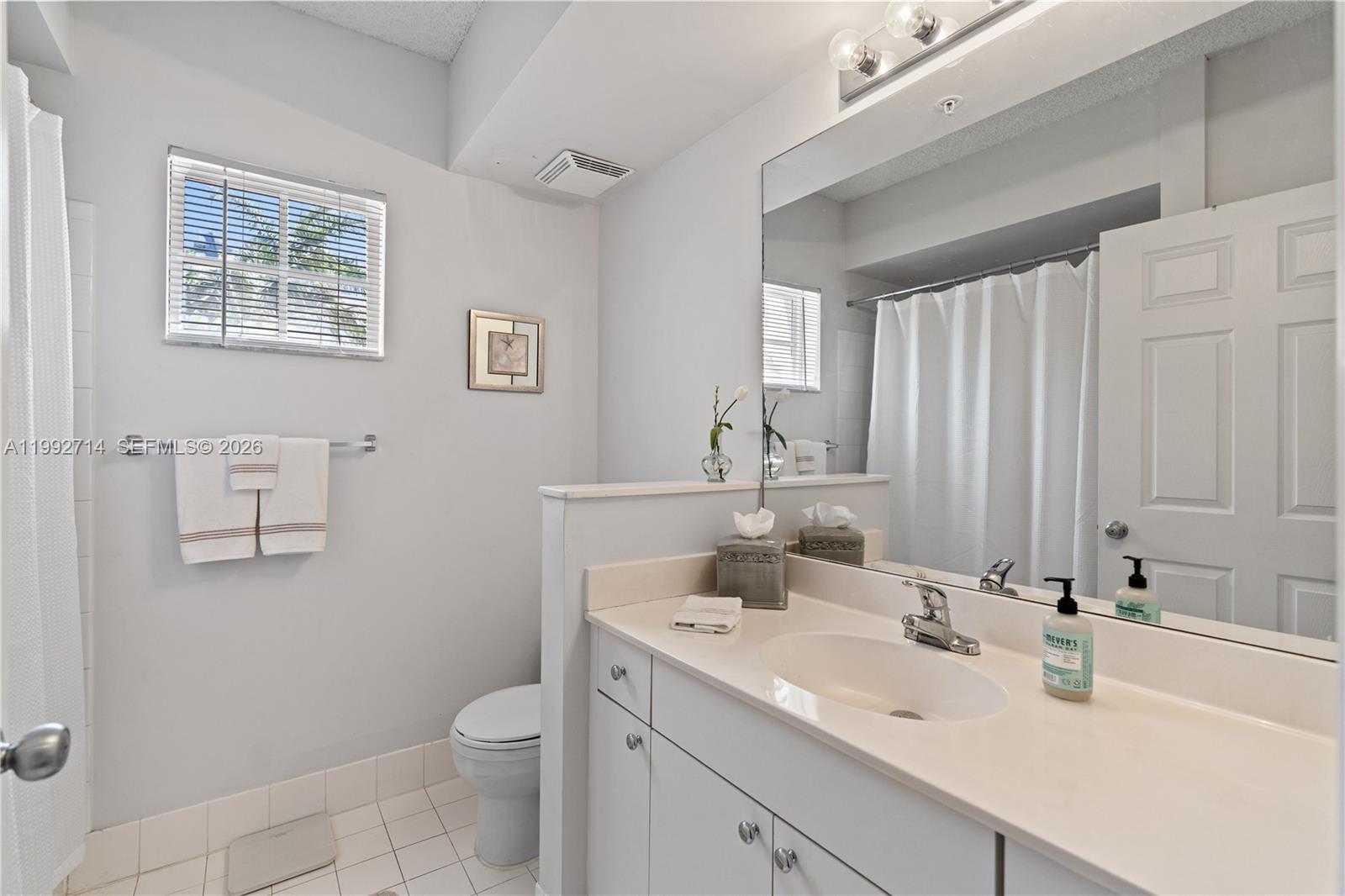 image Porto Bellagio Condo20