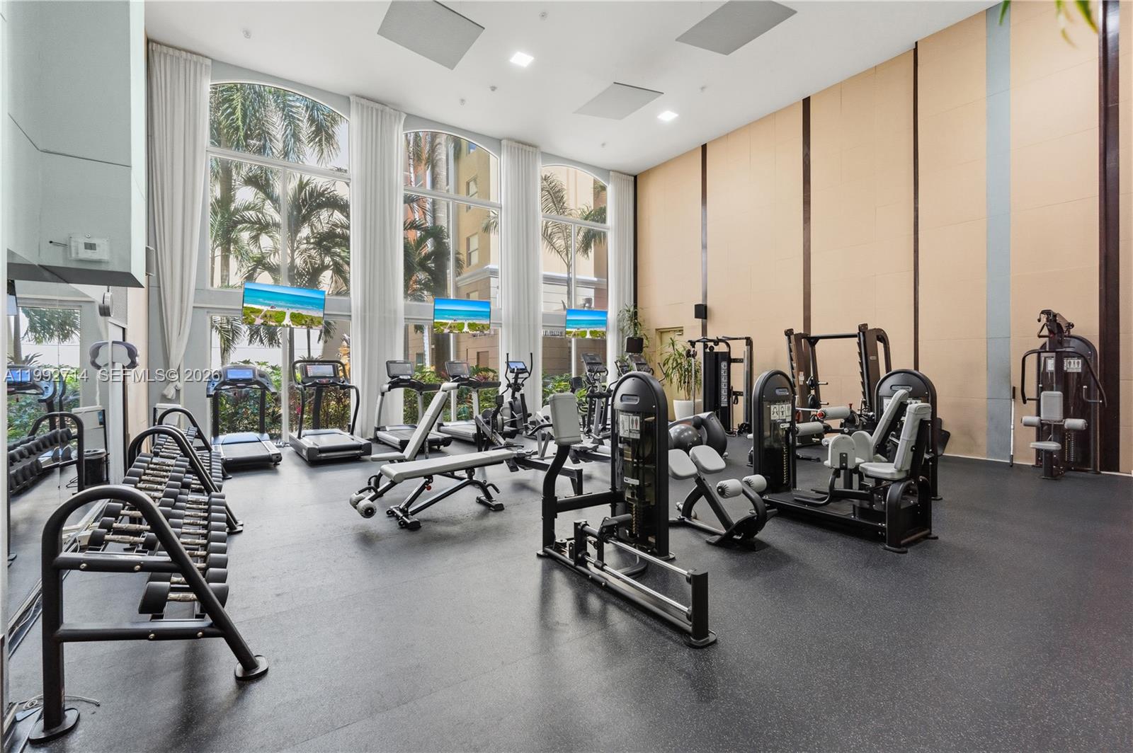 image Porto Bellagio Condo31