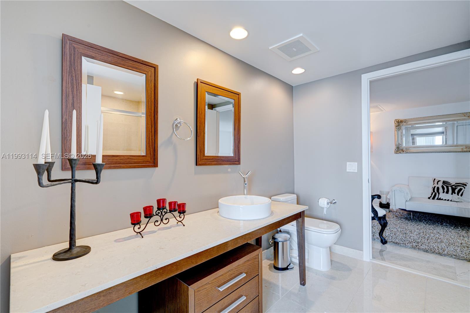 image Icon Brickell II24