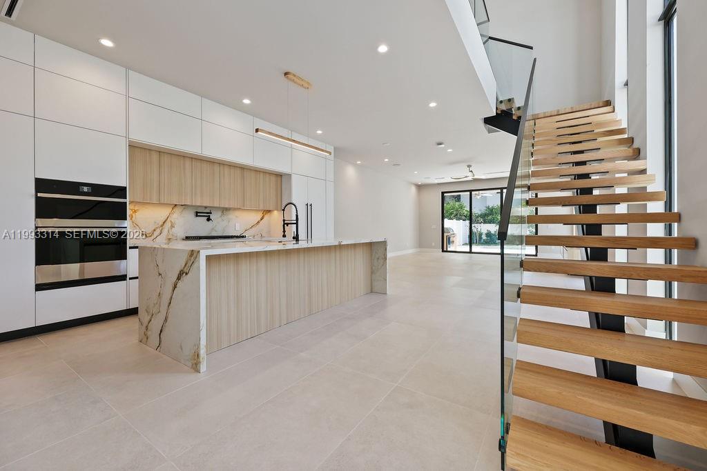 804 NE 16th Ter Fort Lauderdale, FL 33304