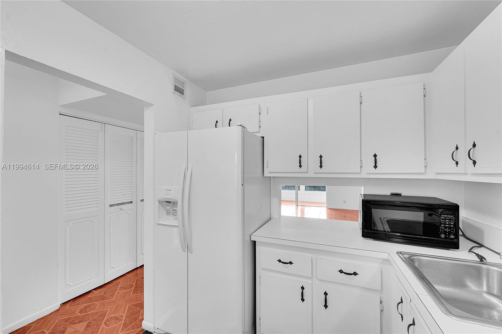 3090 NW 46th Ave #212C Lauderdale Lakes, FL 33313