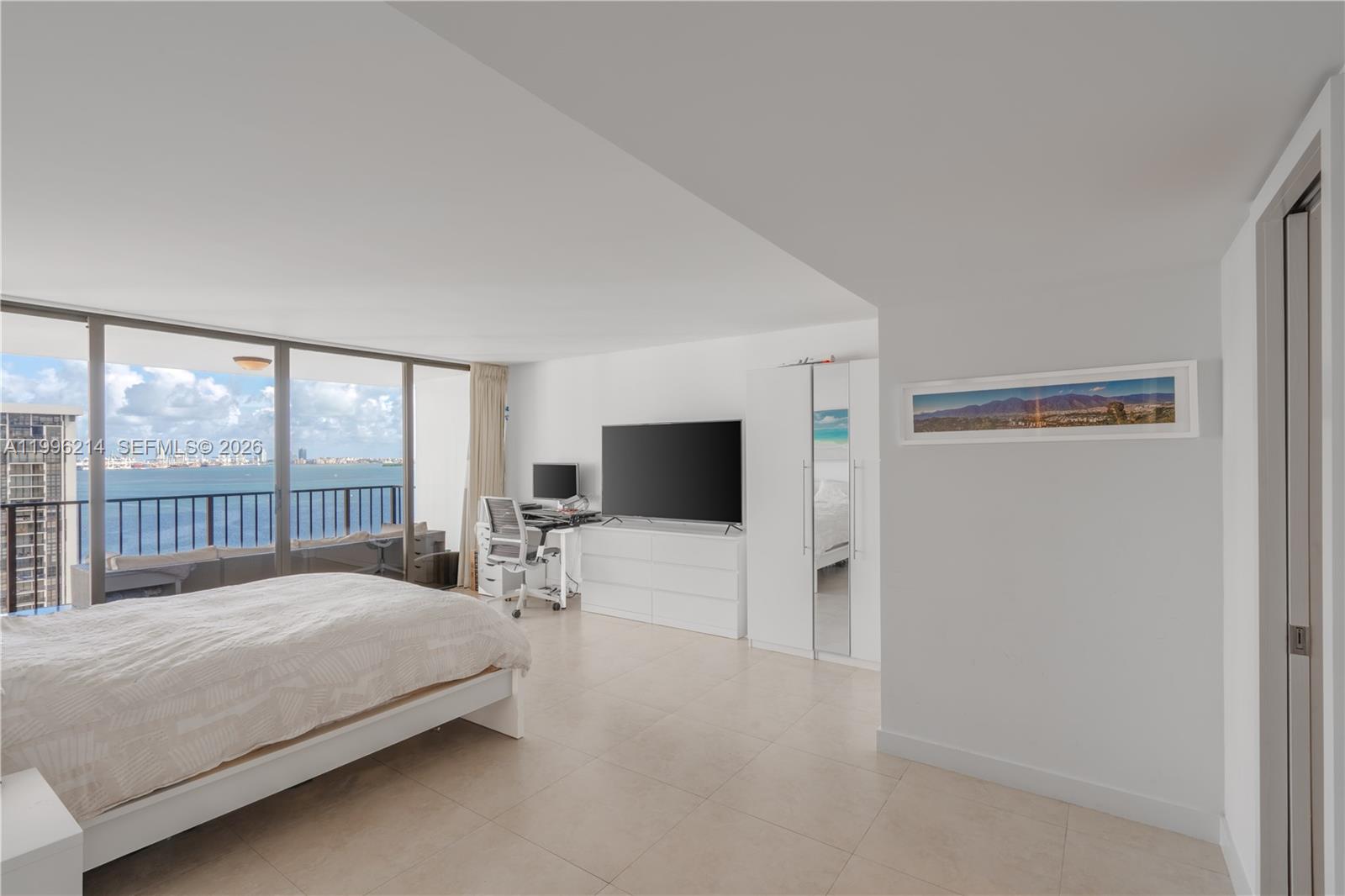 image Brickell Place IV18