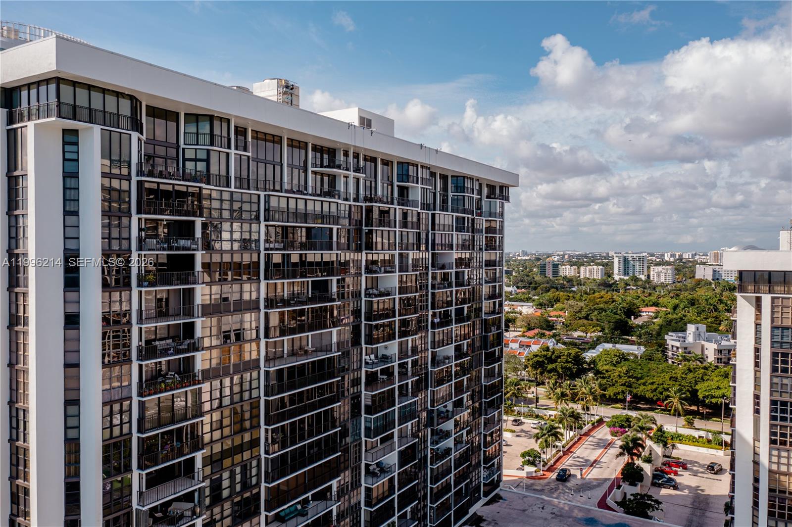 image Brickell Place IV35