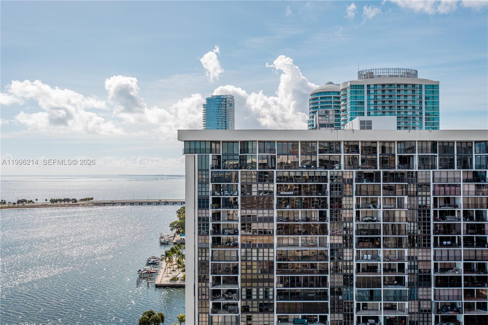 image Brickell Place IV37