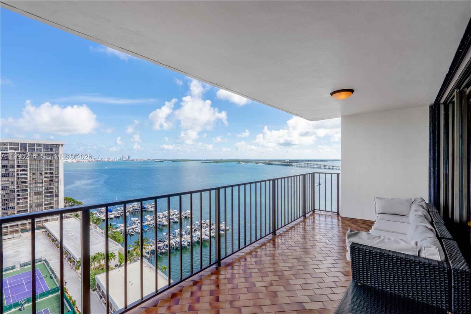 image Brickell Place IV4