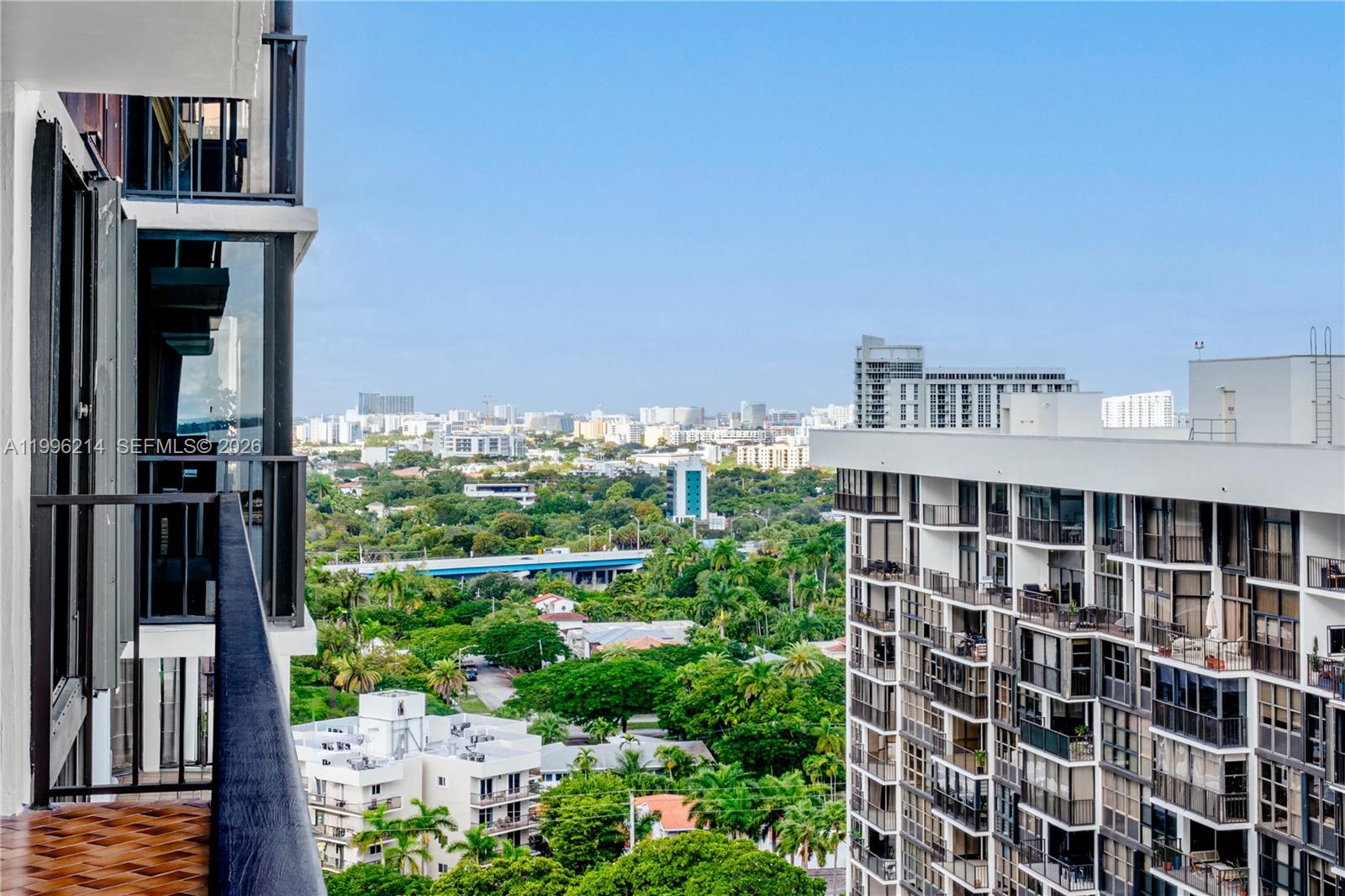 image Brickell Place IV8