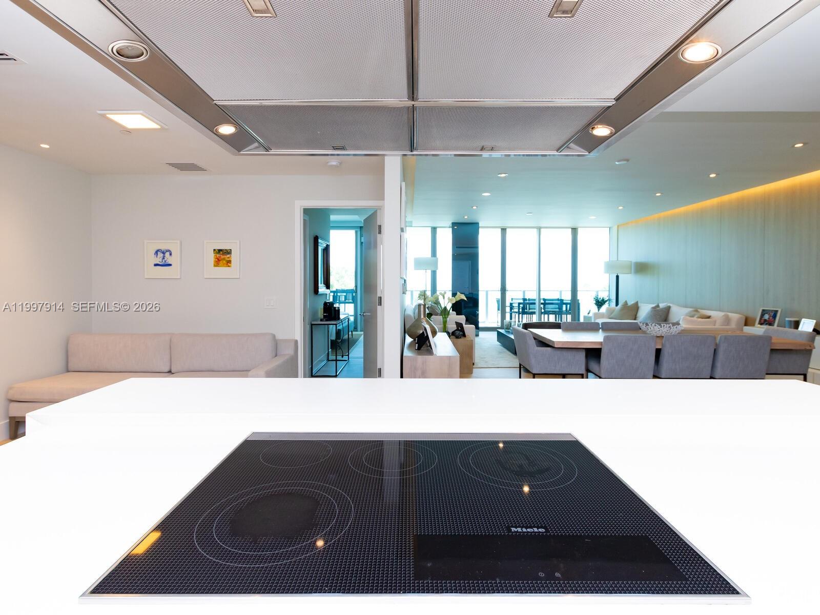 360 Ocean Dr #304S Key Biscayne, FL 33149