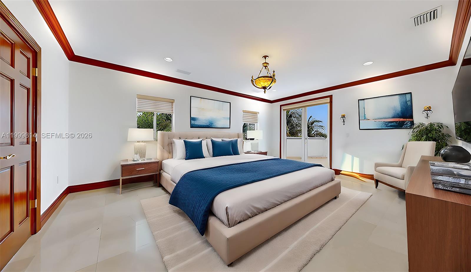 1131 Stillwater Dr Miami Beach, FL 33141