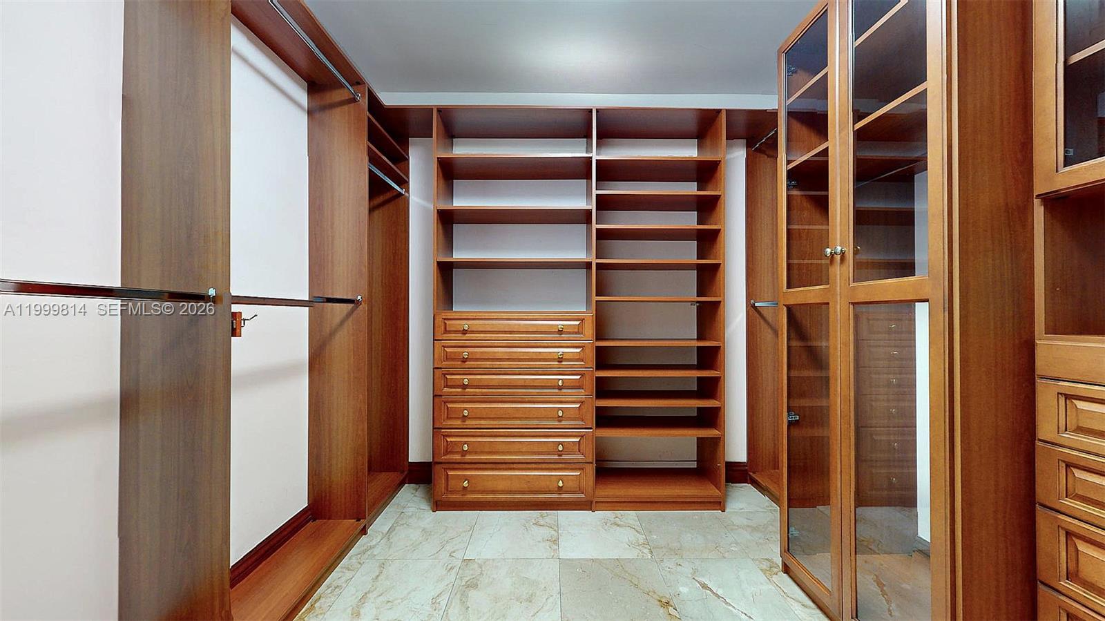 1131 Stillwater Dr Miami Beach, FL 33141