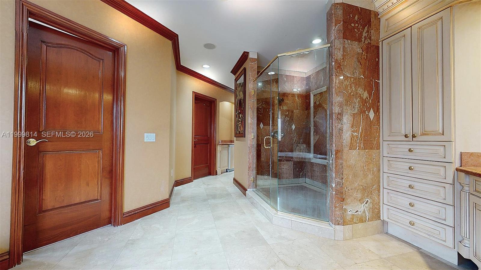 1131 Stillwater Dr Miami Beach, FL 33141