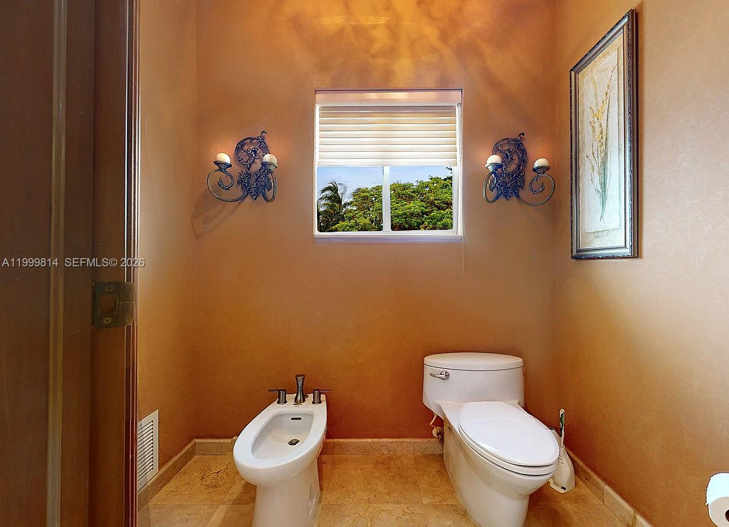 1131 Stillwater Dr Miami Beach, FL 33141