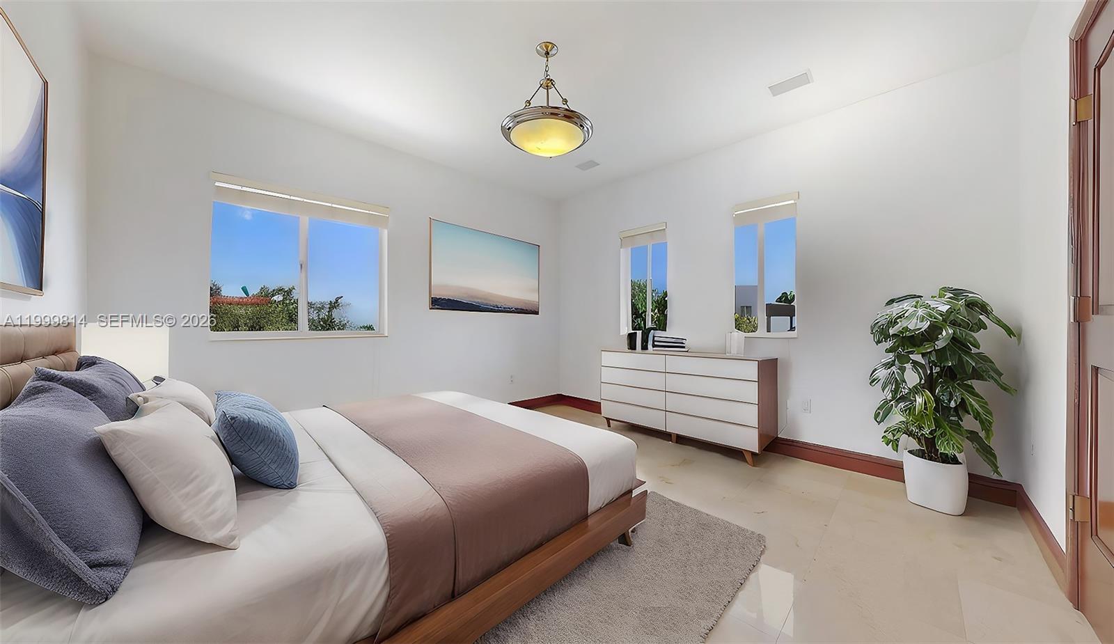 1131 Stillwater Dr Miami Beach, FL 33141