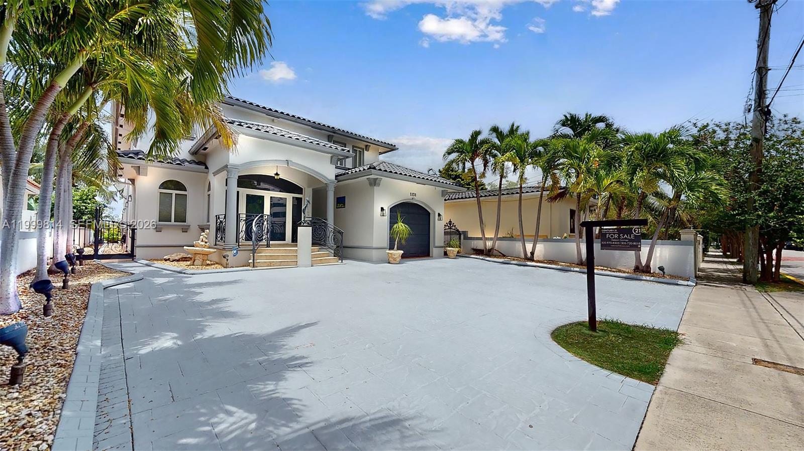 1131 Stillwater Dr Miami Beach, FL 33141