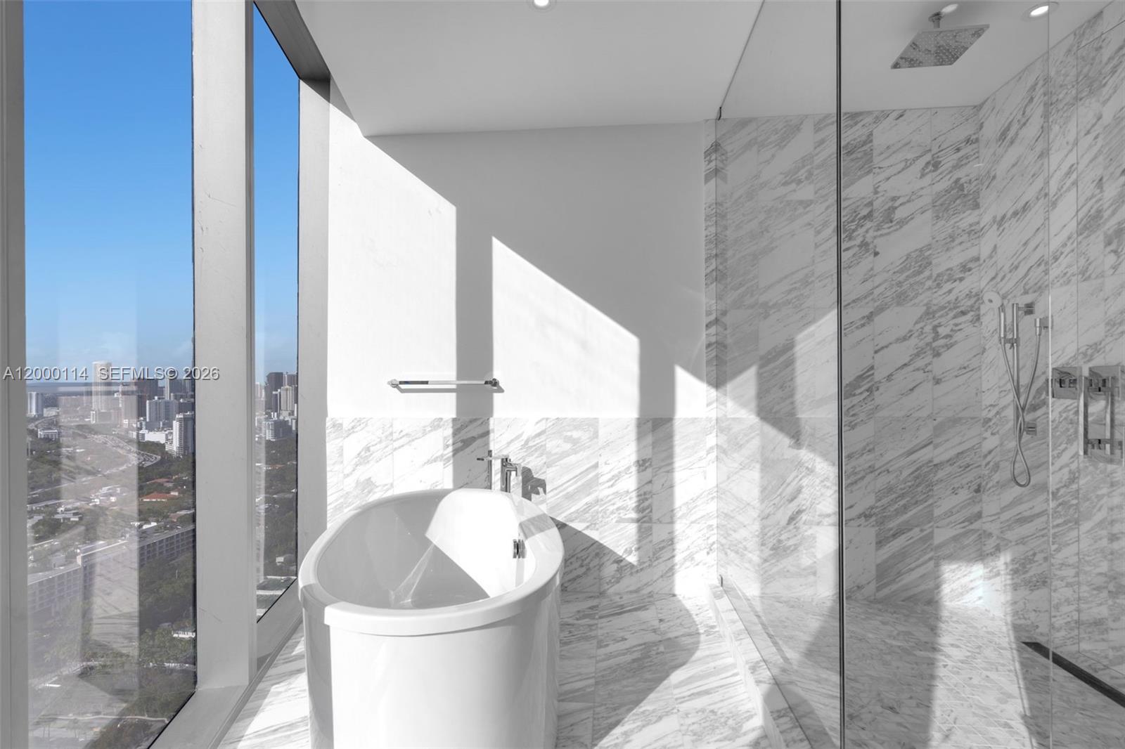 175 SE 25th Rd #3003 Miami, FL 33129