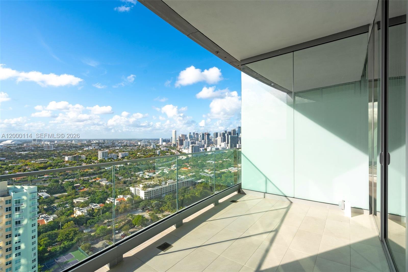 175 SE 25th Rd #3003 Miami, FL 33129