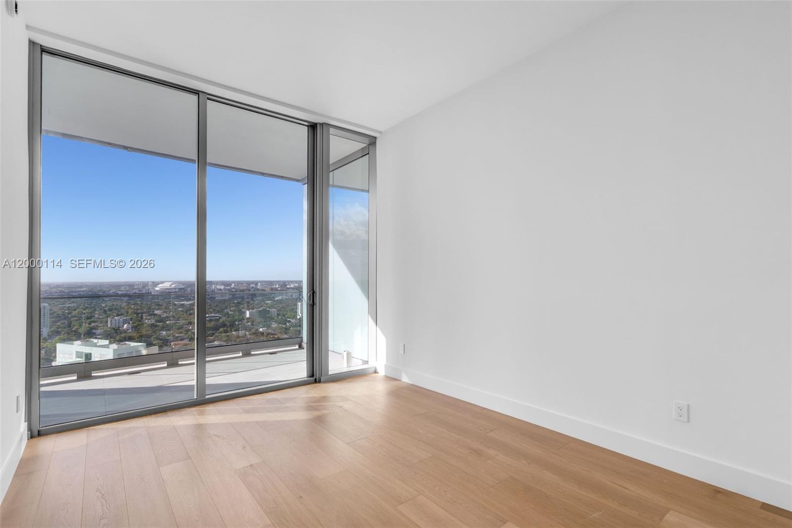 175 SE 25th Rd #3003 Miami, FL 33129