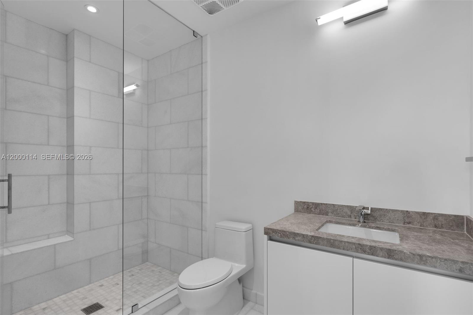 175 SE 25th Rd #3003 Miami, FL 33129