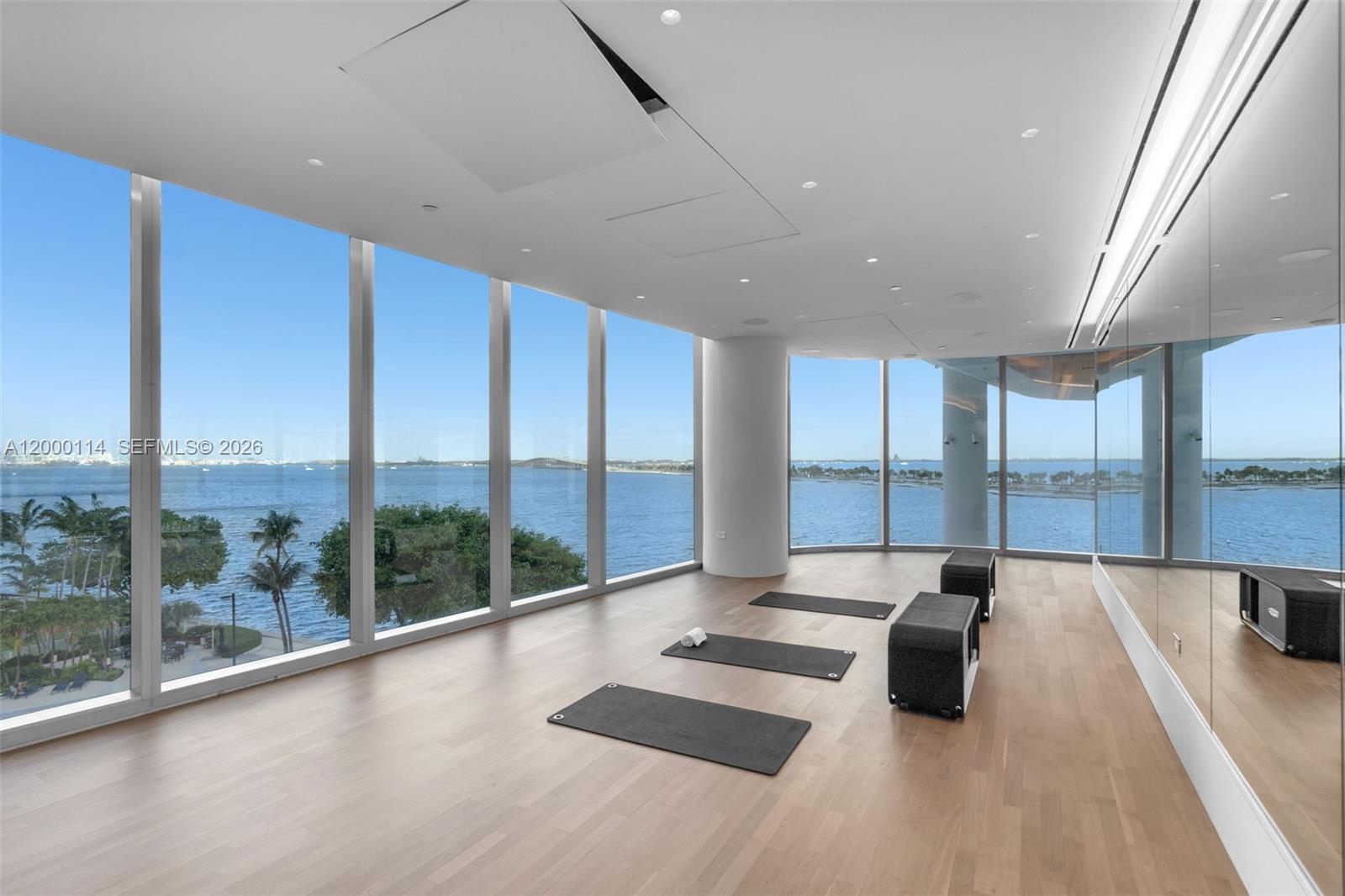 175 SE 25th Rd #3003 Miami, FL 33129