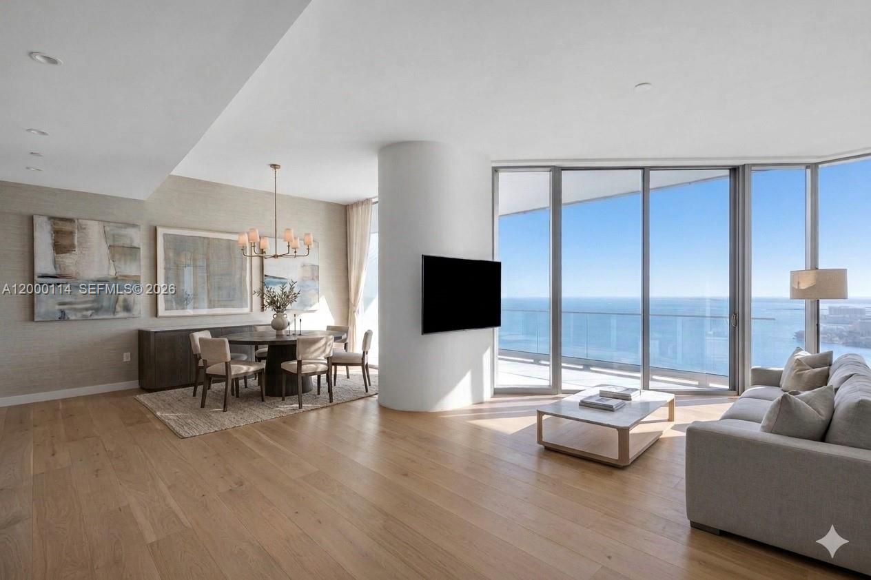 175 SE 25th Rd #3003 Miami, FL 33129