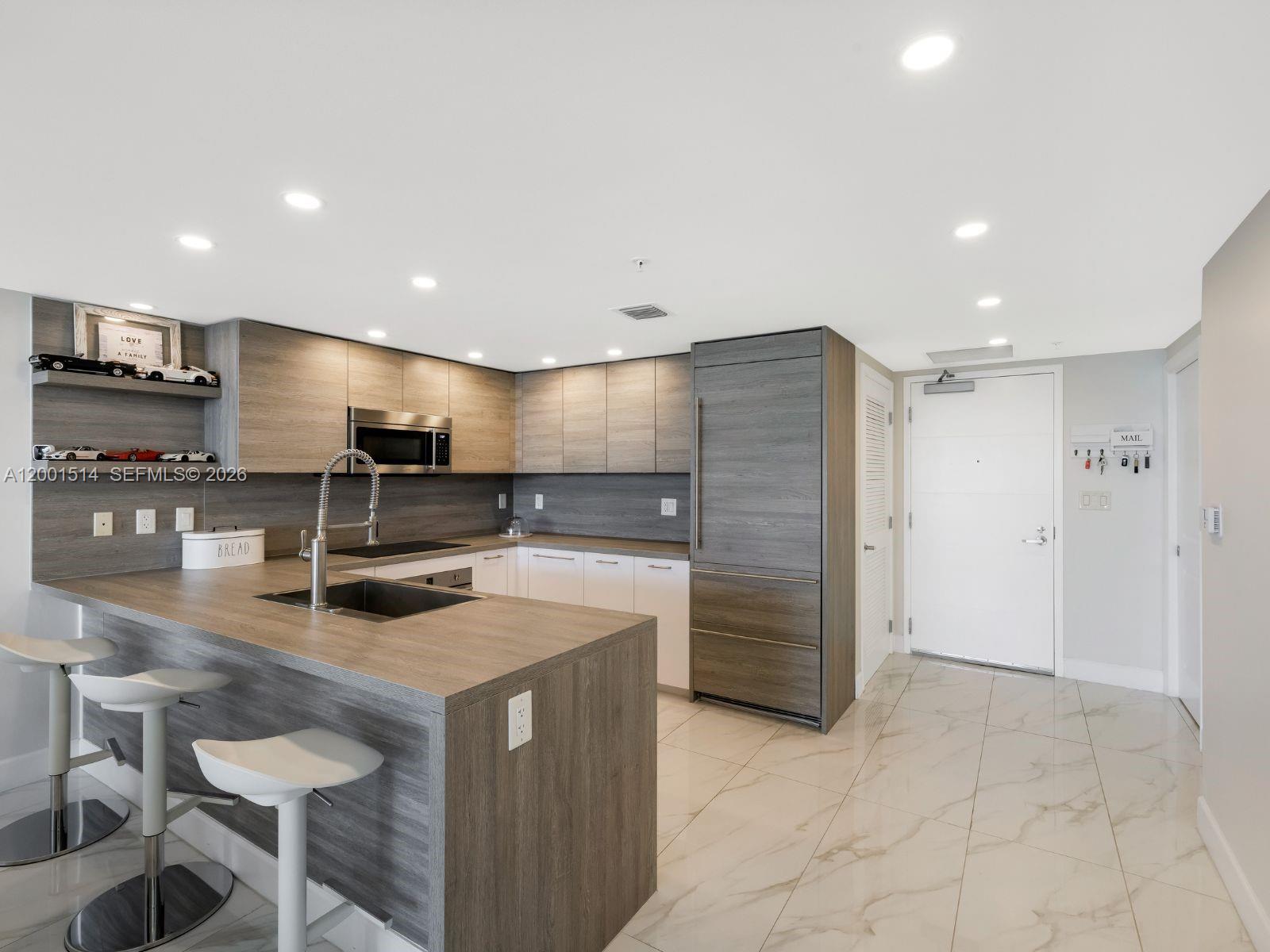 Undisclosed Address Sunny Isles Beach, FL 33160