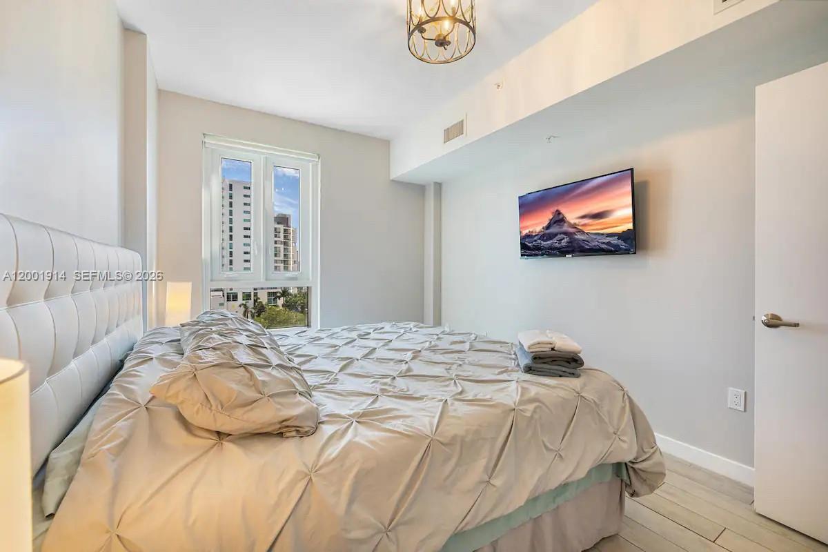 image 26 Edgewater18