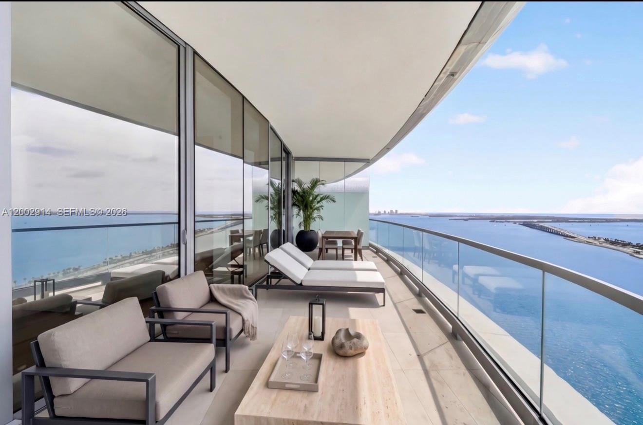 image Una Residences0