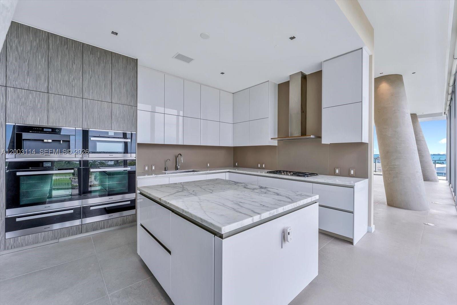 2675 S Bayshore Dr #602S Miami, FL 33133