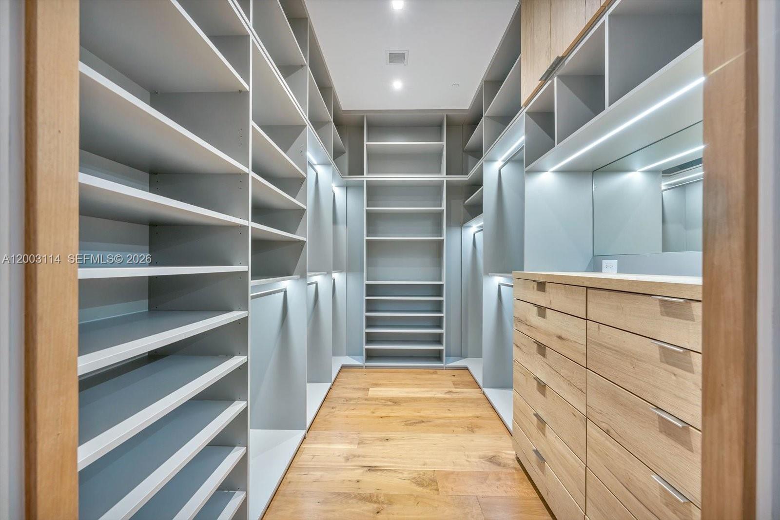 2675 S Bayshore Dr #602S Miami, FL 33133